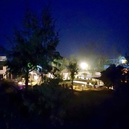 Swaraj Resorts Bharatpur Extérieur photo