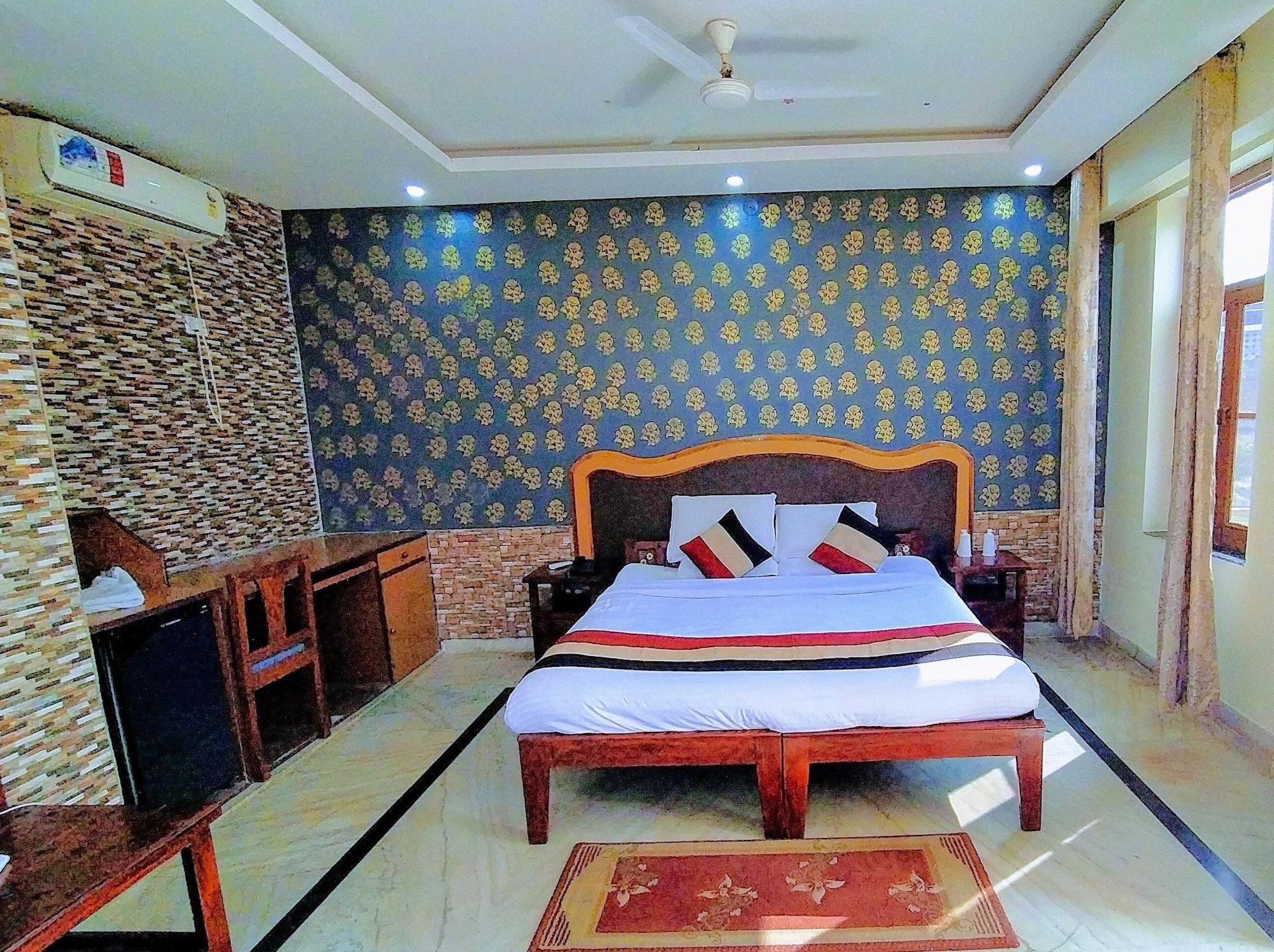 Swaraj Resorts Bharatpur Extérieur photo