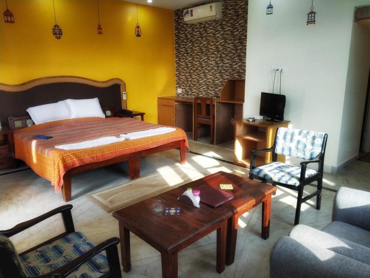 Swaraj Resorts Bharatpur Extérieur photo
