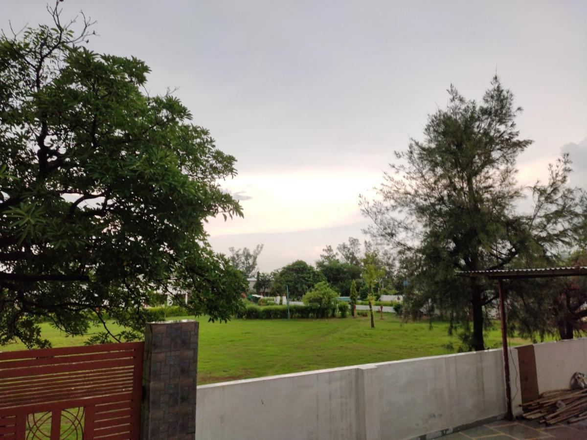 Swaraj Resorts Bharatpur Extérieur photo
