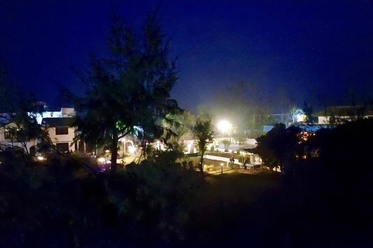 Swaraj Resorts Bharatpur Extérieur photo