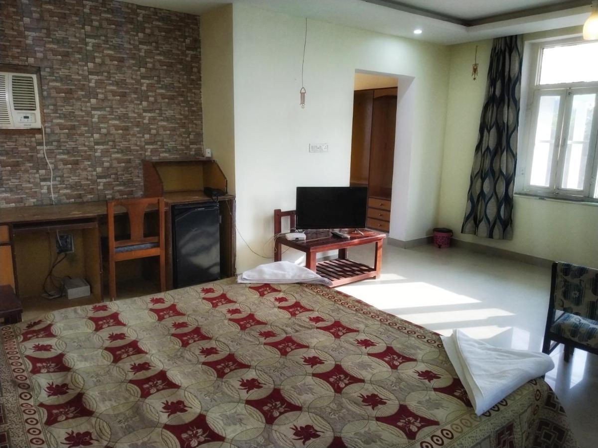 Swaraj Resorts Bharatpur Extérieur photo