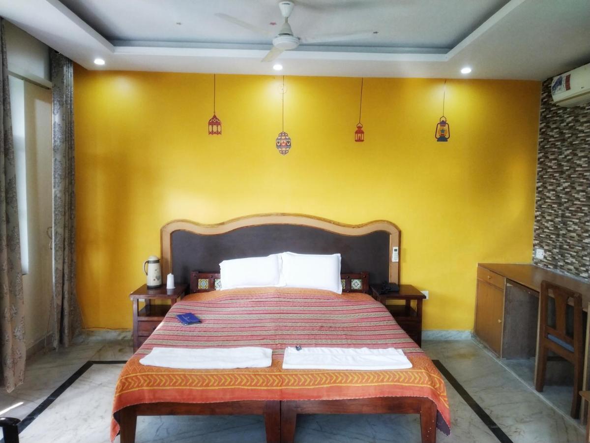 Swaraj Resorts Bharatpur Extérieur photo