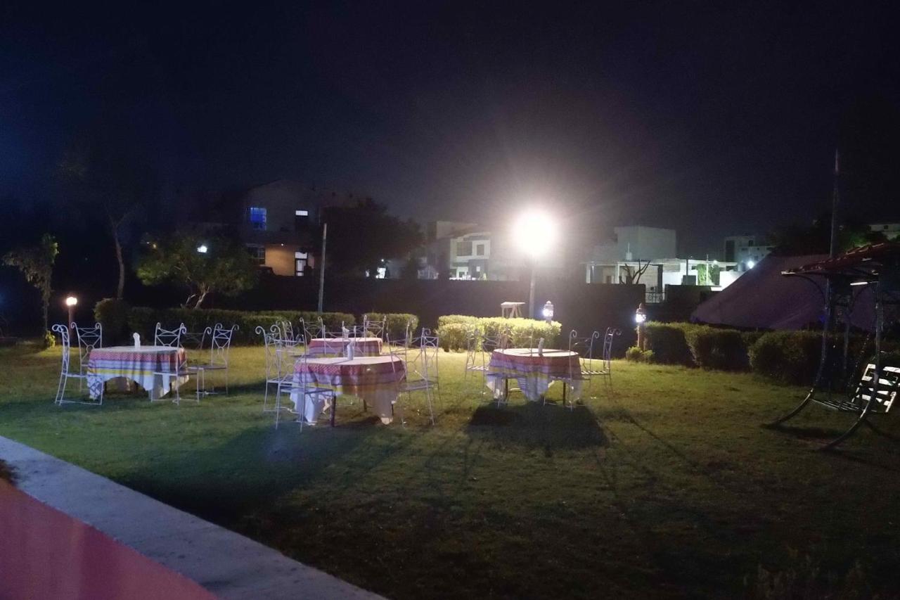 Swaraj Resorts Bharatpur Extérieur photo