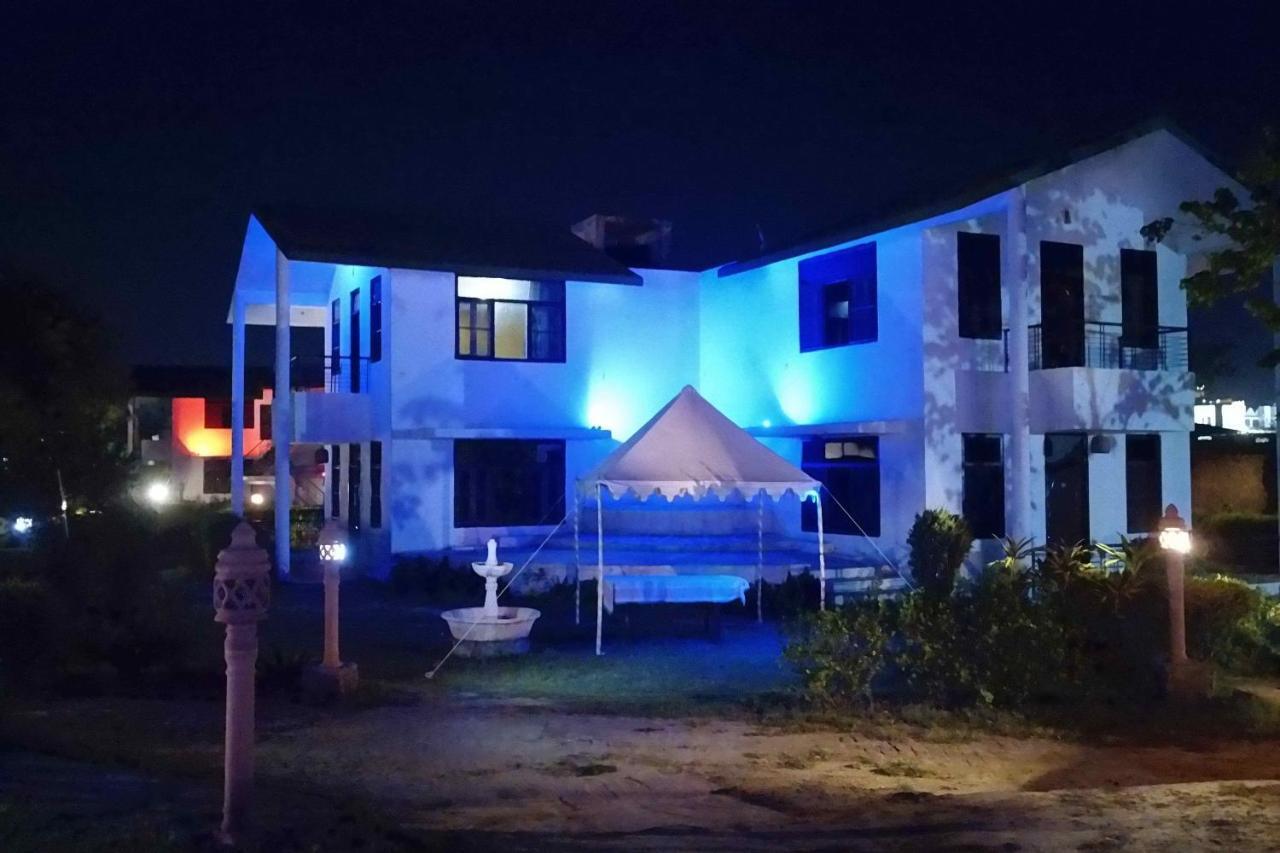 Swaraj Resorts Bharatpur Extérieur photo