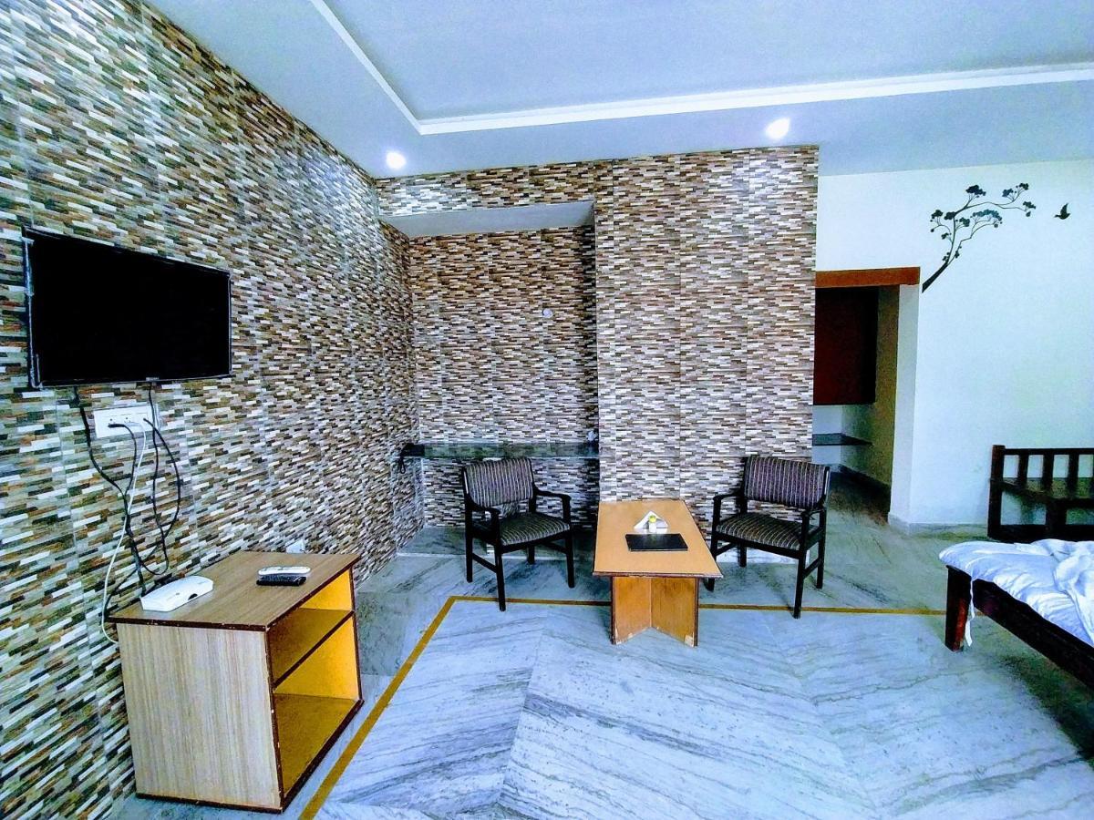 Swaraj Resorts Bharatpur Extérieur photo