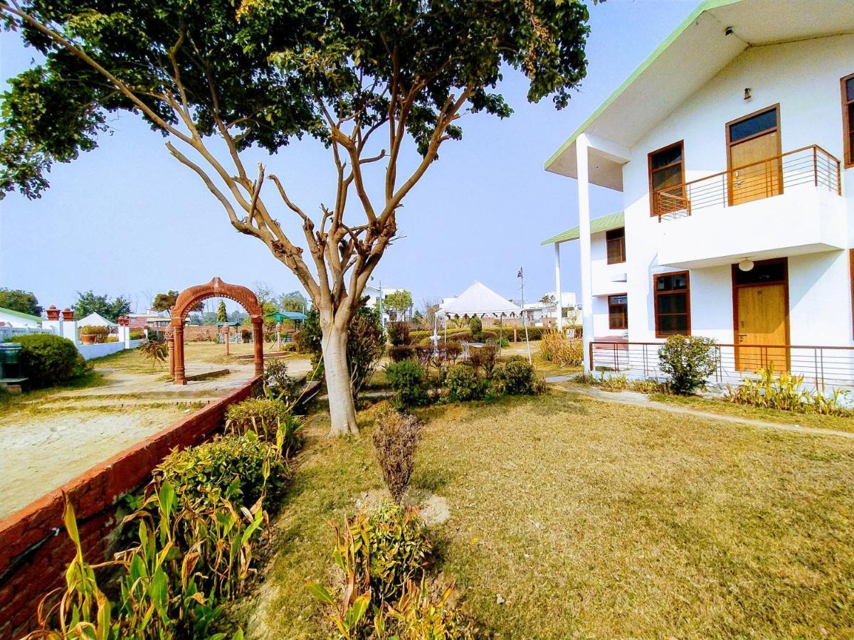 Swaraj Resorts Bharatpur Extérieur photo