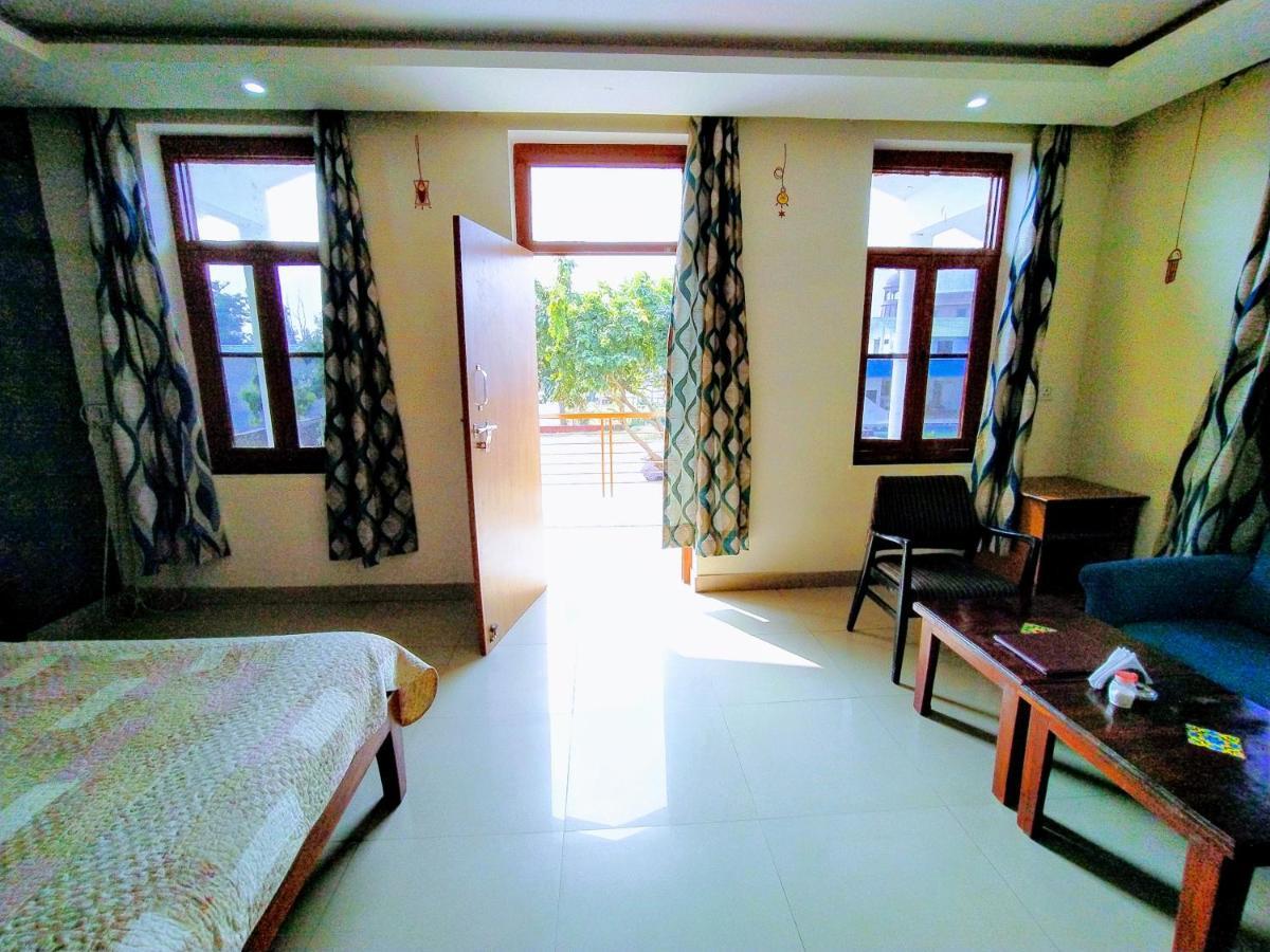 Swaraj Resorts Bharatpur Extérieur photo